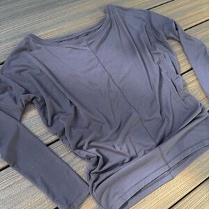 Athleta essence flow top